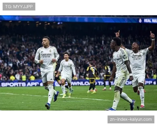 国家德比次回合赛前，皇马全员参加合练，仅有阿拉巴一名伤号